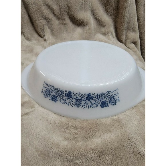 Vintage Glass bake Divided Casserole Dish White Blue Clover 12" J232 - Picture 4 of 5